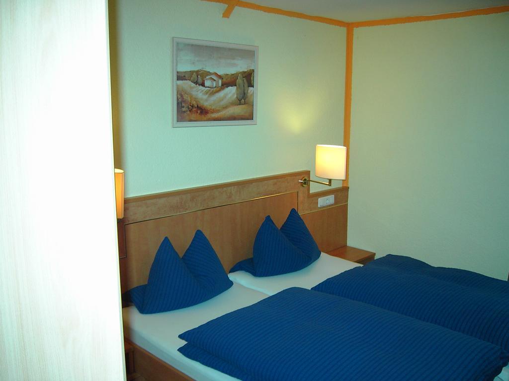 Hessisches Haus Hotel Rossdorf  ภายนอก รูปภาพ